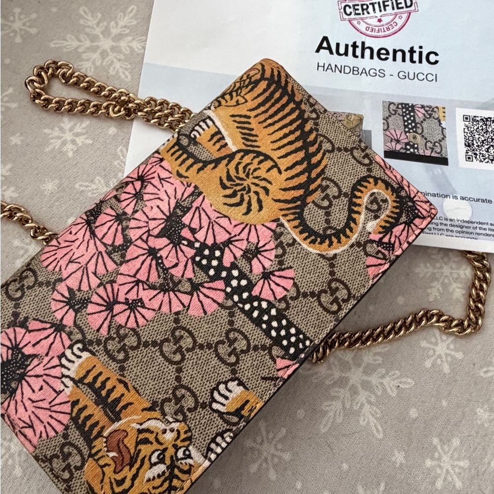 Gucci Monogram Tiger Wallet on Chain
